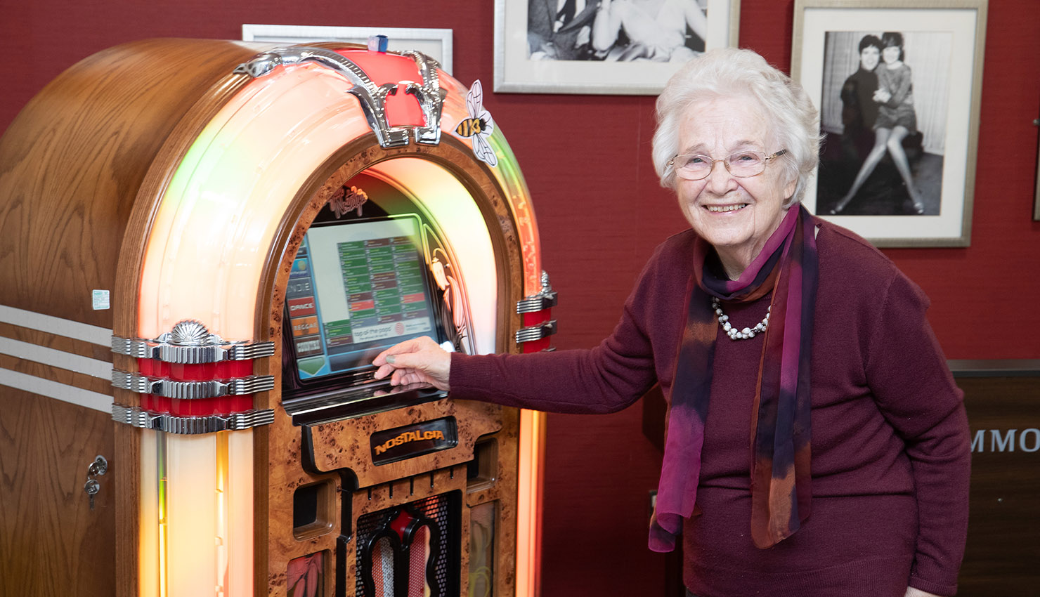 Lady by the jukbox in The Venue