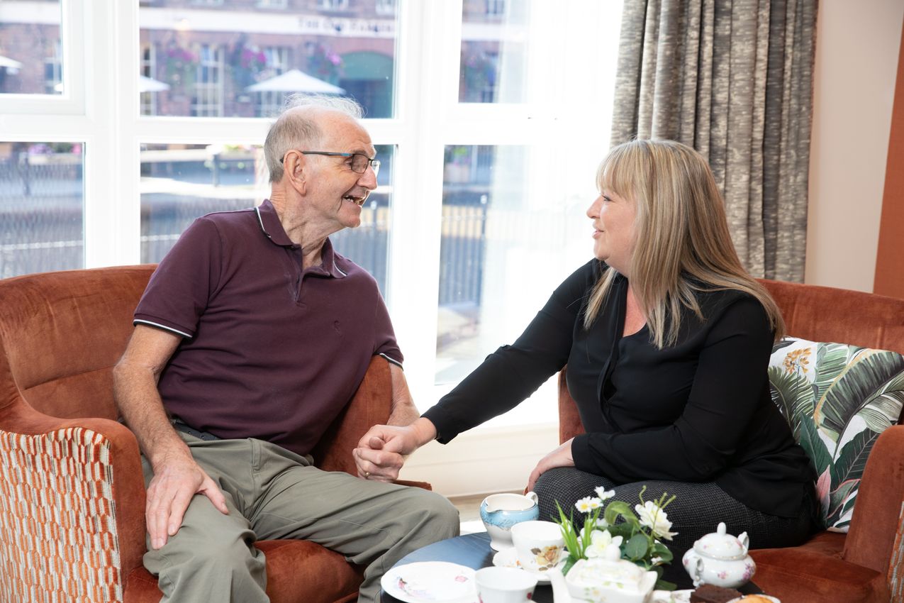 Belong Chester - Admiral Nurse and resident having a cup of tea